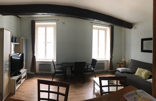 Centre-ville Appartement | loue studio meublé 40 m², plein centre, wifi