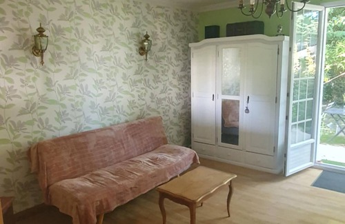 Orvault Maison | Rent house42 m²quiped,garden,animals,40 €/night,prèsNantes,séjour max14nuit