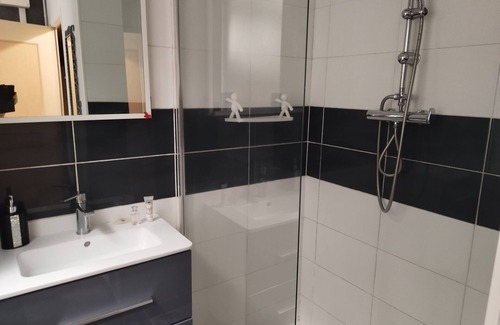 Orvault Maison | Rent house42 m²quiped,garden,animals,40 €/night,prèsNantes,séjour max14nuit