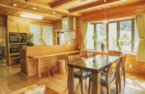 Kinokawa Cottage | Rent a spacious log house for yourself Enjoy a co / Kinokawa Wakayama