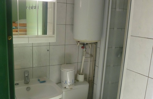 Lamalou-les-Bains Appartement | rental apartment studio cure lamalou les bains trainee vacancy