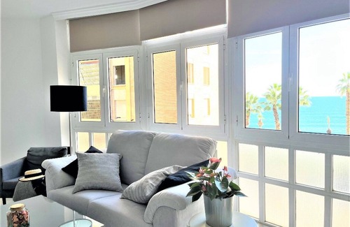 La Malagueta Appartement | Beach front Malagueta Arenal, 10 people