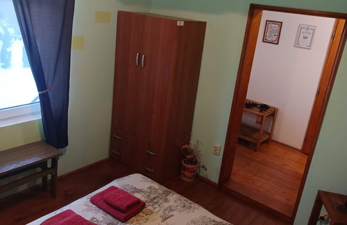 Balkan Mountains Lit Et Petit-Déjeuner | B&B Vila Nina nice rooms in a lovely place