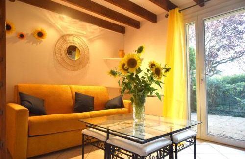 Montelimar Maison | Repos et Tranquillité - Super Calme de la campagne - Clim - Grande Piscine Partagée au Sel - Déco cosy tout confort - Proche Commodités
