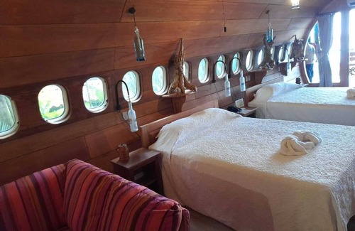 Manuel Antonio Station Balnéaire | Repurposed Cockpit Cabana w PRIVATE outdoor Soaking TUB