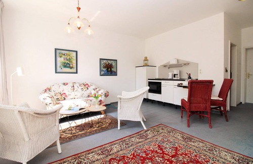 Wischuer Appartement | Res. Wischuer WE 16: spacious and friendly 2-room apartment with conservatory