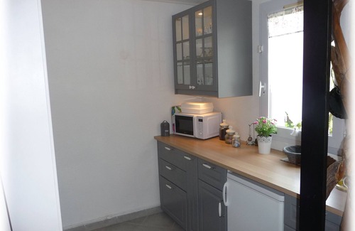 Vic-la-Gardiole Villa | Réservations 2026 ouvertes Villa AdrYvone 2 * T3, climatisée, à 3 km de la mer