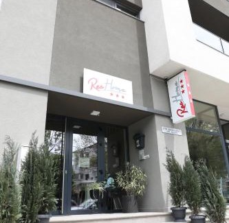 Focsani Appartement | ResHome Apartments&Rooms