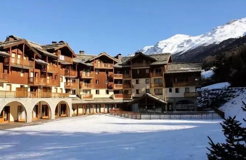 Val Cenis Appartement | ALC002 : Appartement 6 personnes pied de pistes avec piscine