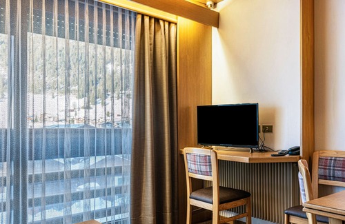 San Giovanni di Fassa Appartement | "Residence Anda Appartamento 42" with Views of the Dolomite Peaks, Shared Indoor Pool & Jacuzzi