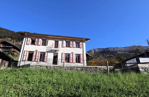 Beaufort Villa | GÎTE GESTION COLLECTIVE - 15 PERS. TOURISME /HANDICAP- Classé **