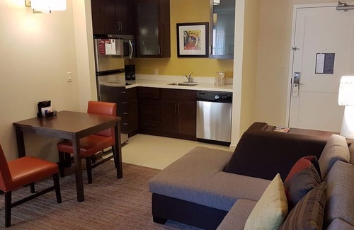 Alta Vista Hôtel | Residence Inn by Marriott Ottawa Airport