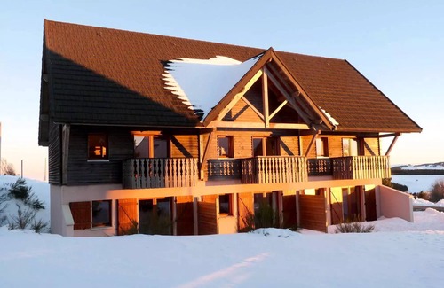 Besse-et-Saint-Anastaise Appartement | Studio 4/6 Personnes