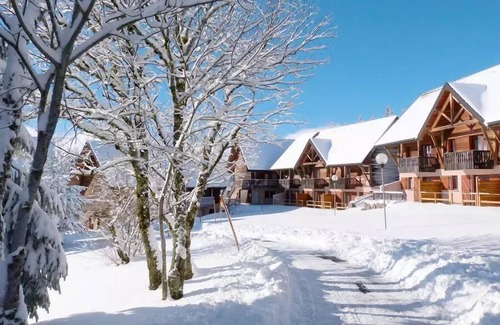 Besse-et-Saint-Anastaise Appartement | Studio 4/6 Personnes