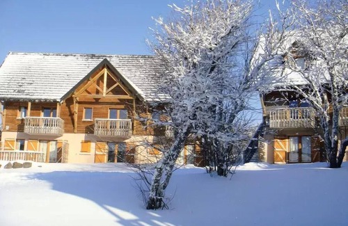 Besse-et-Saint-Anastaise Appartement | Studio 4/6 Personnes