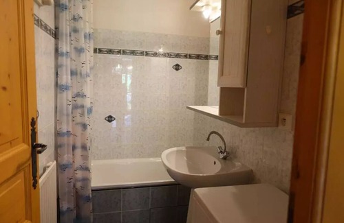 Beaufort Appartement | Appartement 4 personnes au calme, vue montagne, au départ des pistes, classé 2 étoiles