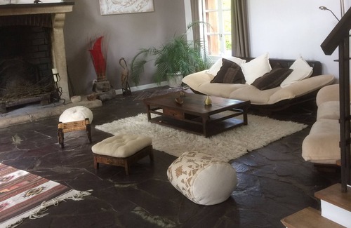 Saint-Piat Maison | Residence on the banks of the Eure that can accommodate 18 people for a weekend