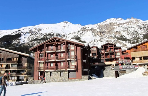 Lanslevillard Appartement | PPA004 Appartement 4 pers - Résidence au pied des pistes avec vue sur pistes