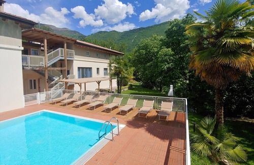 Arco Maison | Residence Pratosaiano Orange / Vert