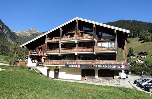 Beaufort Appartement | Arêches, au Planay calme et nature, appartement 6 à 8 pers, 2 étoiles.