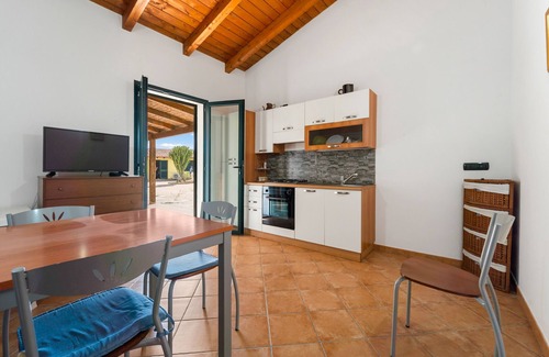 Masainas Maison | Résidence Sulcis 4 avec vue sur les montagnes, terrasse partagée & A/C