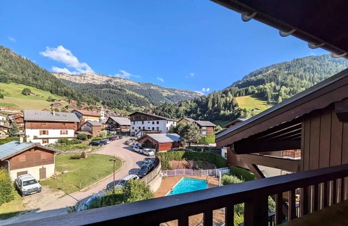 Areches Appartement | Residence Val Blanc 2 - Apartment 6 people - Village centre near ski lifts