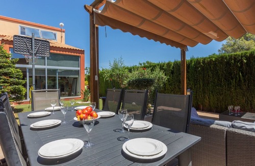 Bonmont Terres Noves Maison | Residencial Blau by Interhome