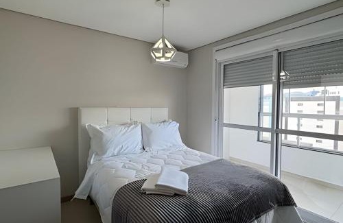 Centro Appartement | Residencial Veneza - Perto de TUDO! LZN Hospedagens