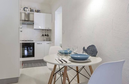 Porto Sant'Elpidio Appartement | Resilience Tropical Apartments&Room (App. Pineapple)