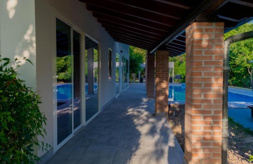 Curtatone Villa | RESORT con PISCINA, BARBECUE, PALESTRA, SAUNE e KARAOKE