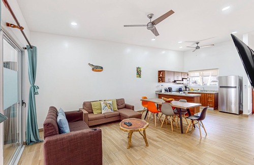 Jaco Maison | Resort home near the beach with private pool, tennis, Ping-Pong, gym, W/D