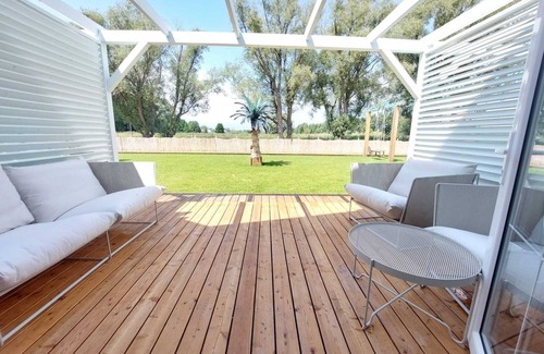 Mielno Maison | Resort nowoczesnych domków wakacyjnych- dwa podgrzewane baseny, plac zabaw, bar!