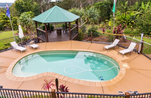 Mooloolah Valley Maison | Resort Style Accommodation