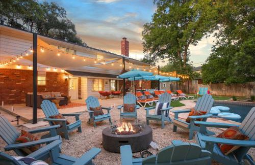 Medical Center District Maison | Resort Style Backyard Pool Putt Putt Hot Tub