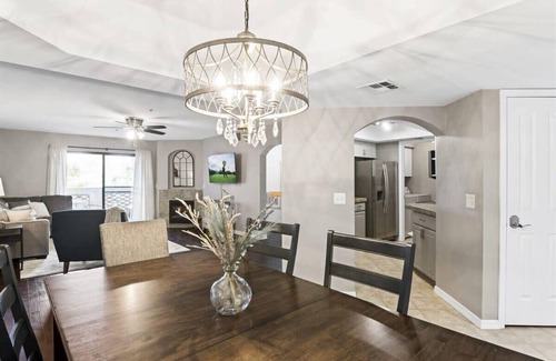 Camelback East Copropriété | Resort Living Beautiful Pool and Spa Biltmore