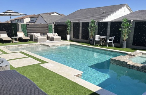 Maricopa County Maison | Resort style Family Oasis w/ Private heated Pool , Hot Tub & BBQ , Golf (3 mi)