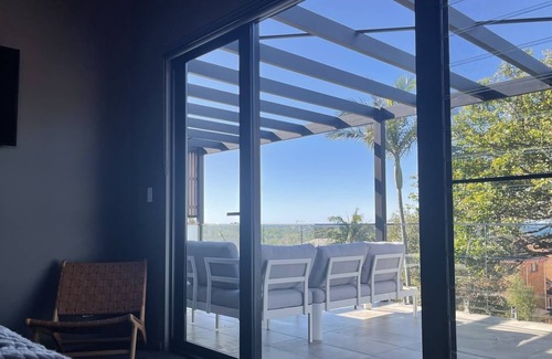 Narraweena Maison | Resort-Style Family Entertainer With Ocean Views