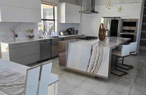 Westridge Estates Maison | Resort Style Living with Million Dollar VIews