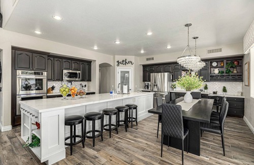 East Mesa Maison | Resort-Style Luxury ~ Pool, Hot Tub, Water Slide, Sports Courts & Family Fun