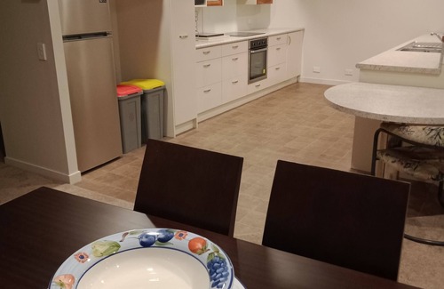 Paraparaumu Beach Appartement | Resort Style Apartment Stay with Beach Location