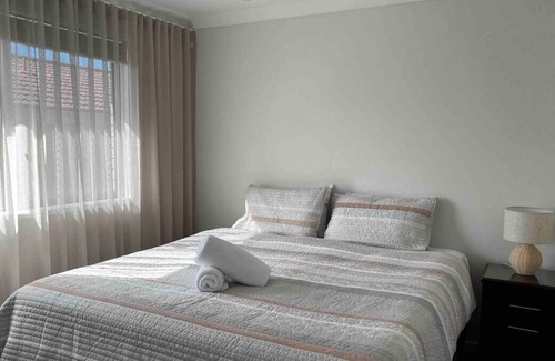 Ballina Maison | Resort Style Oasis, In-Town Hide-Away