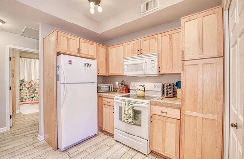 Oro Valley Copropriété | Resort-style Oro Valley ground floor condo with Pool