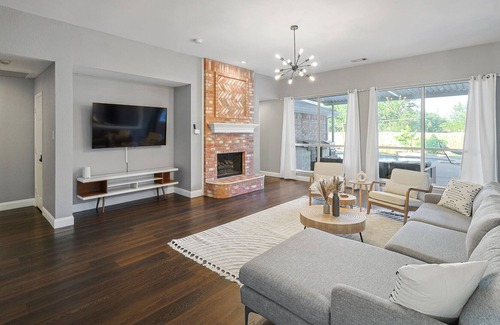 Mesquite Maison | Resort Style Pool home w/ Cinema, Gaming & Hot Tub