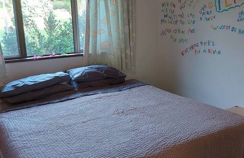 Tauranga Lit Et Petit-Déjeuner | Rest, Queen bed. Free wifi & Safe parking . Close to all the Bay has to offer.