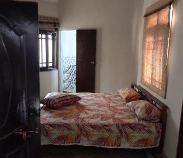 Gulshan-e-Iqbal Maison | Rest & stay