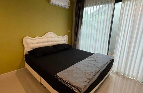 Surat Thani Maison | Rest Surat by Aurassaya (บ้านพักสุราษฎร์ธานี)