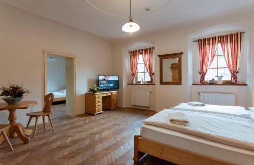 Becov nad Teplou Maison | Restaurace a penzion Stará pošta