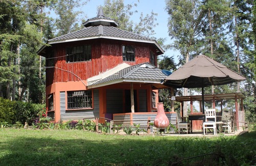 Nyeri County Maison | Restaurant and lounge in Narmoru Kenya at the foot of Mt Kenya