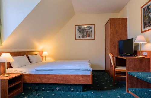 Storkow Maison | Restaurant & Hotel Storchenklause