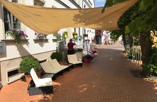 Barth Maison | Restaurant & Pension Eshramo